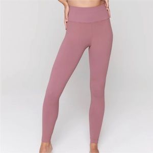 Spiritual Gangster legging